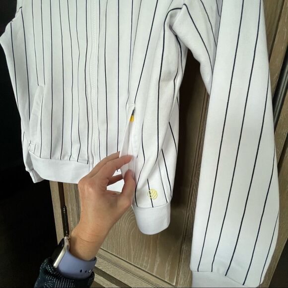 MPG Sport Game Plan White Pinstripe Jacket Medium NWT - Picture 10 of 16